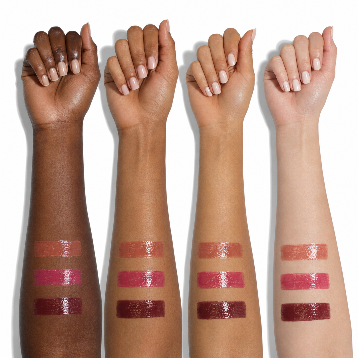 Rila Nude, Crown Berry et Royal Bordeaux sur quatre carnations